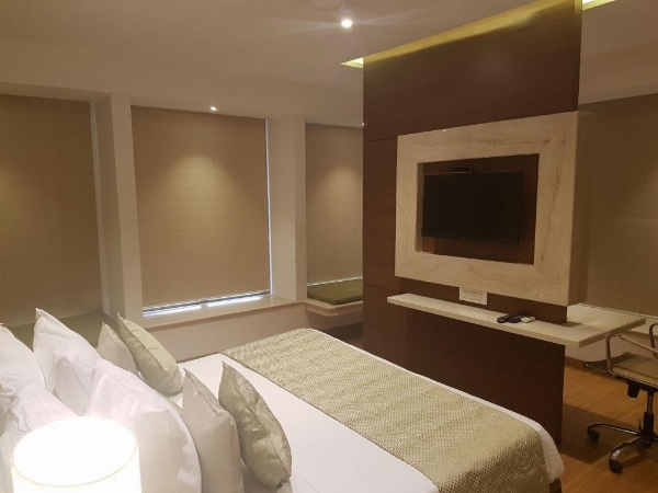 Hotel Suncity Apollo - Gateway Of India image 10